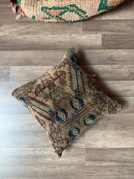 18" X 18" Turkish Rug Pillow Cover - No. P389
