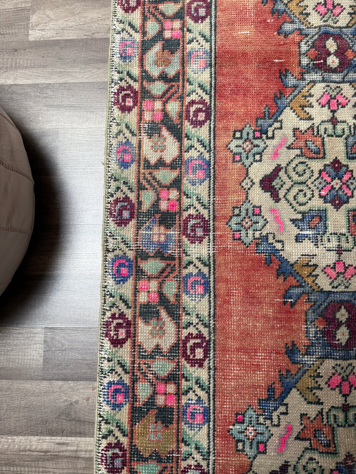 Vintage Turkish Rug No. R1215 - 3.1’x9.8’