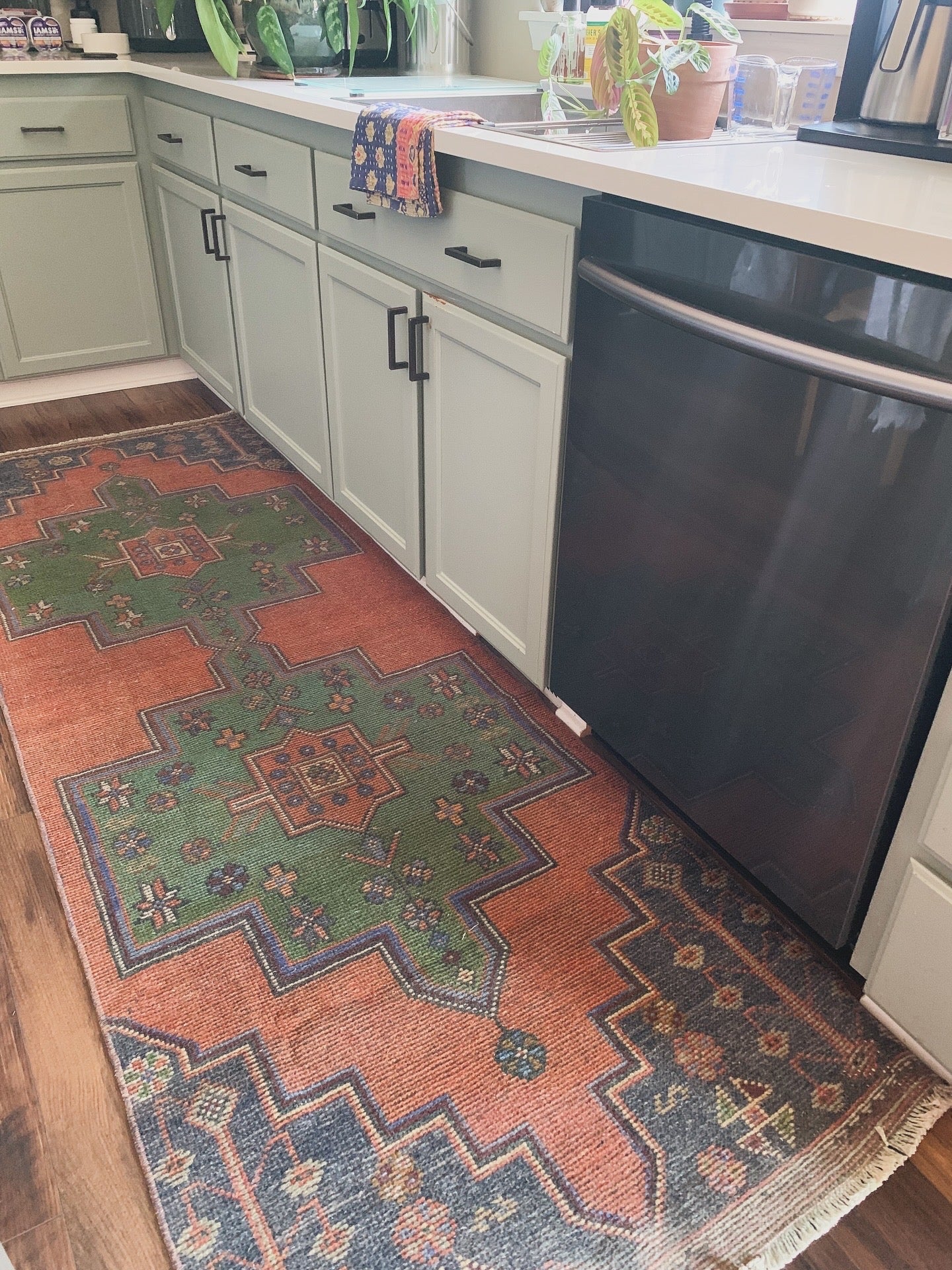 Vintage Turkish Runner Rug No. R1183 - 2.8' x 8.5'