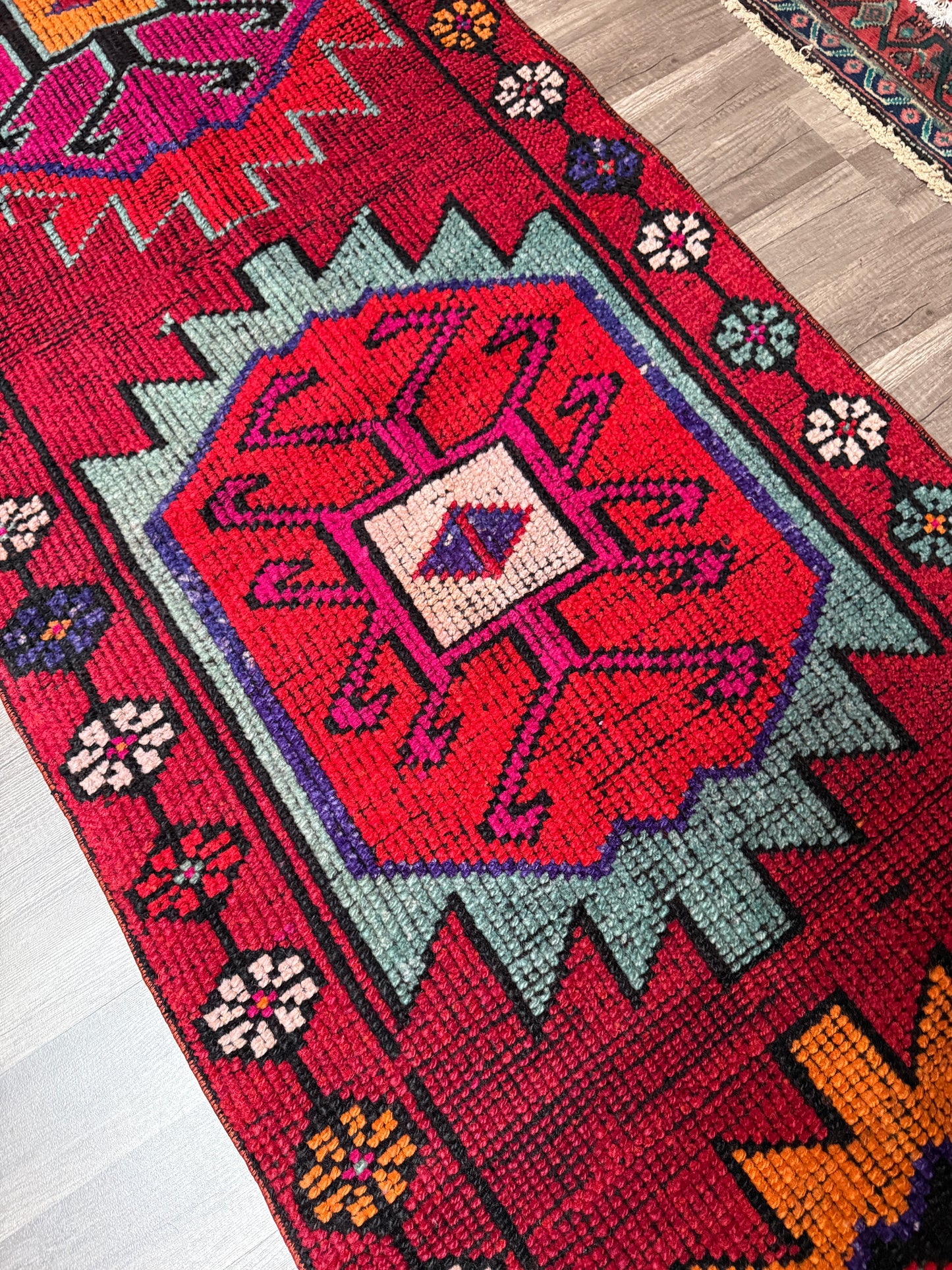 Vintage Turkish Rug No. R1220 - 2.7’x11.4’