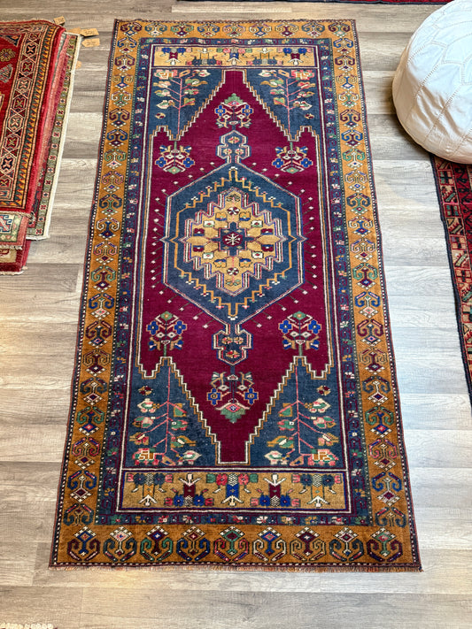 Vintage Turkish Rug No. A1212 - 3.2’x6.4’