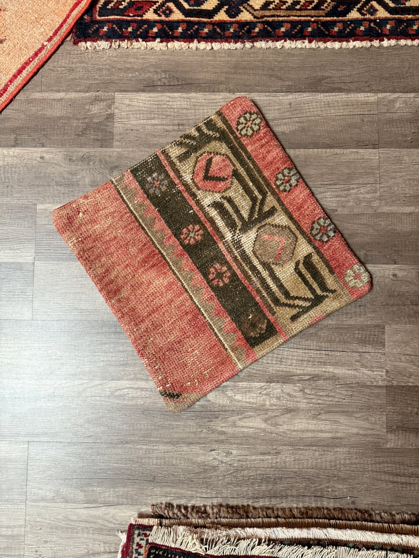 No. P409 - 16" X 16" Turkish Rug Pillow Cover