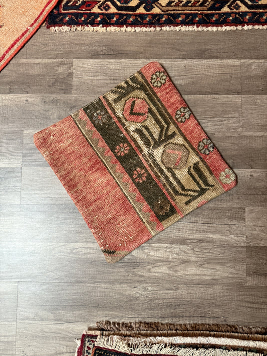 No. P409 - 16" X 16" Turkish Rug Pillow Cover