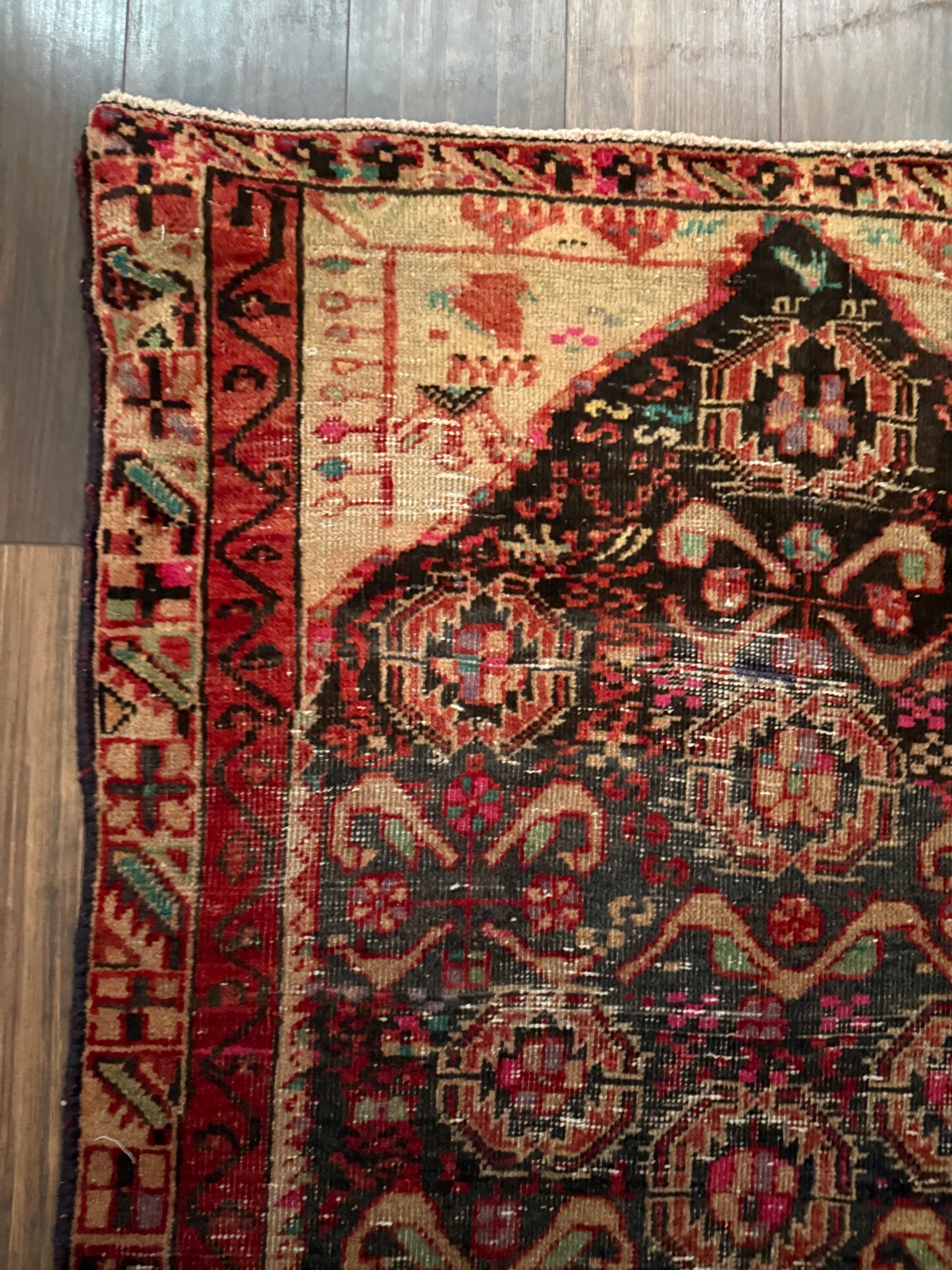 Vintage Persian Style Rug No. A1205 - 2.8’x5.1'