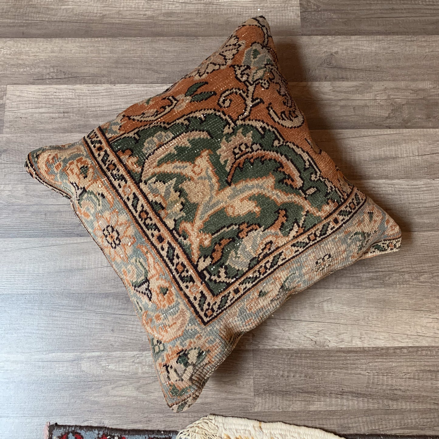 No. P330 - 20" X 20" Turkish Rug Pillow Cover