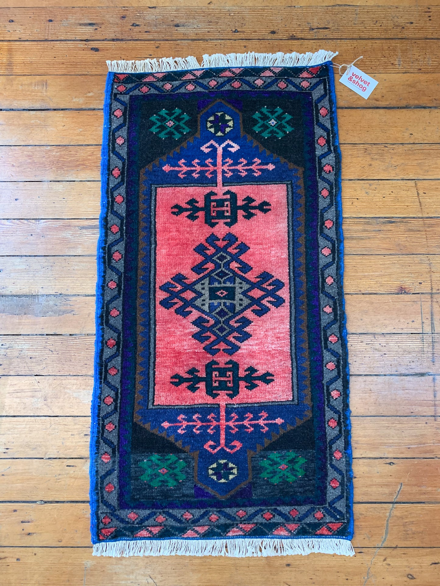 No. 628 - 1.8' x 3.6' Vintage Turkish Mini Rug