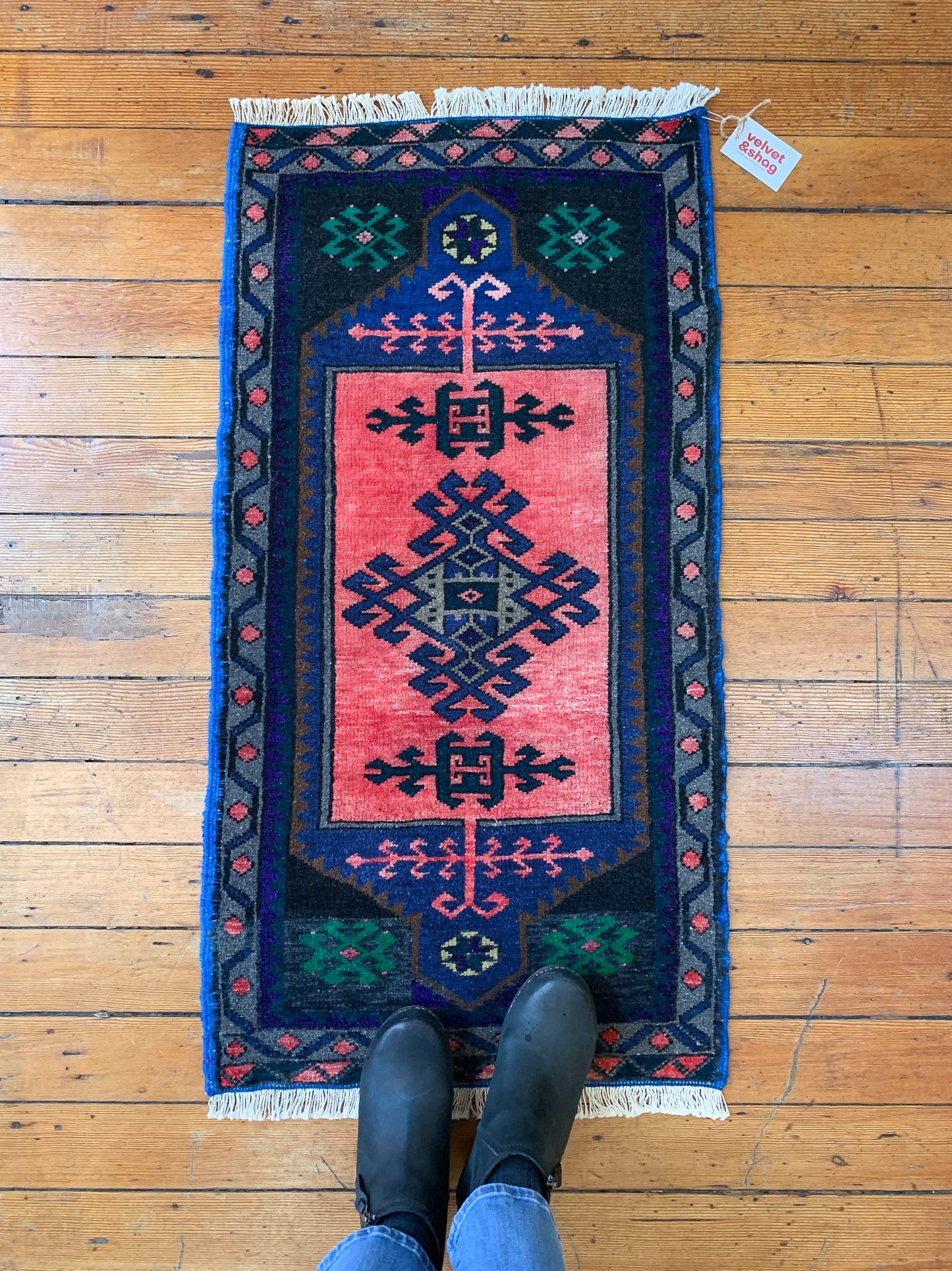 No. 628 - 1.8' x 3.6' Vintage Turkish Mini Rug