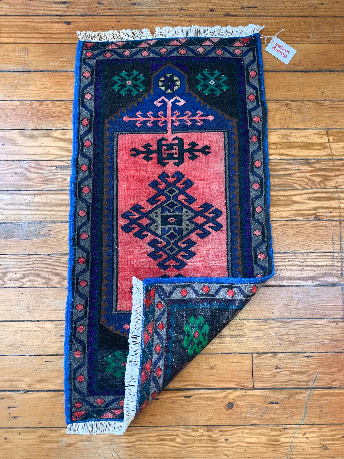 No. 628 - 1.8' x 3.6' Vintage Turkish Mini Rug