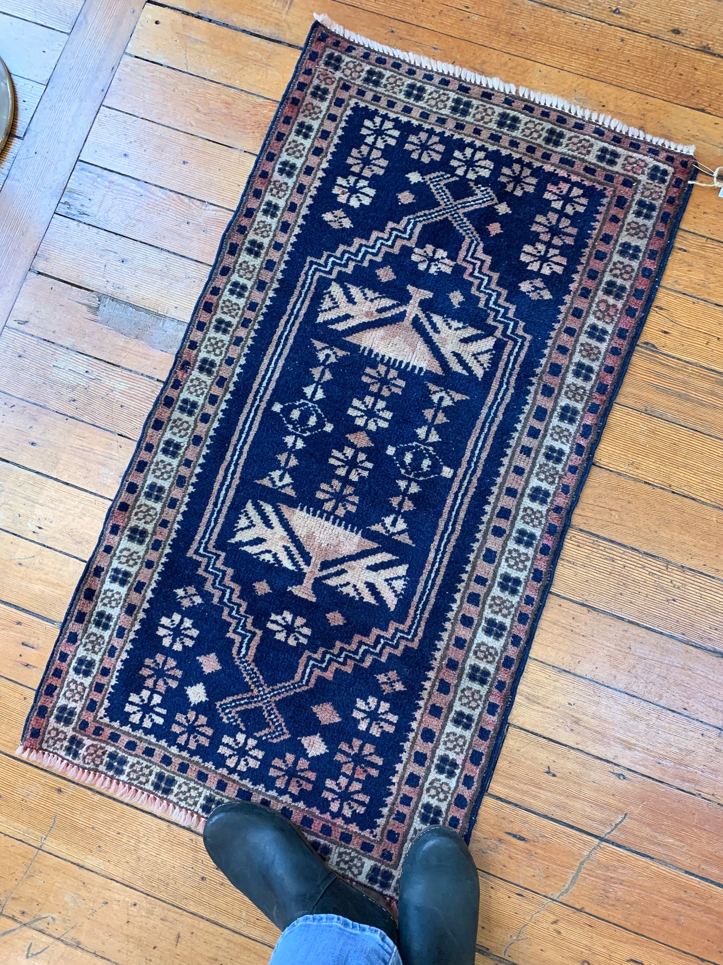 No. 626 - 1.8' x 3.5' Vintage Turkish Mini Rug