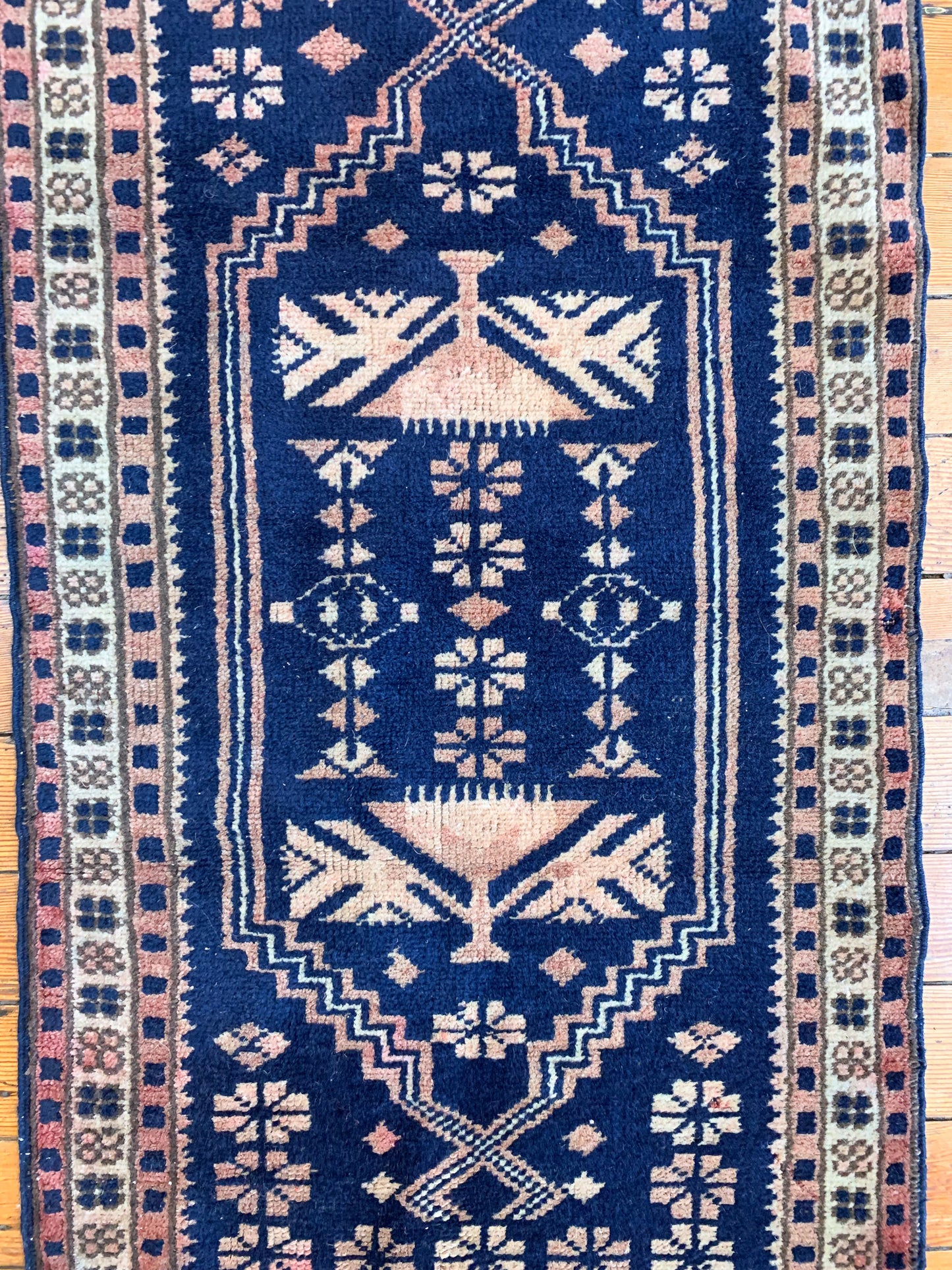 No. 626 - 1.8' x 3.5' Vintage Turkish Mini Rug