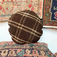 Load image into Gallery viewer, No. P292 - 16&quot; Round Turkish Rug Pillow Cover
