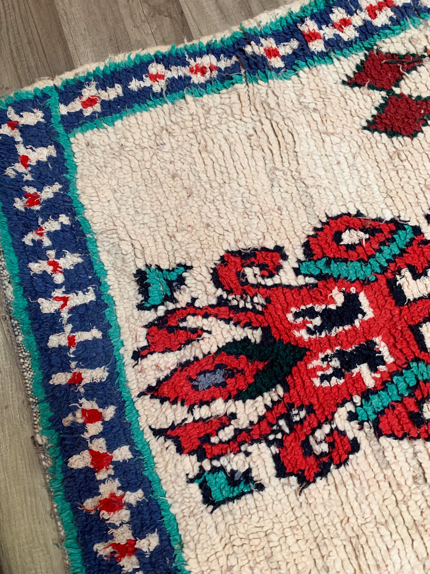 Vintage Moroccan Berber Area Rug No. A1151 - 4' x 7.7'