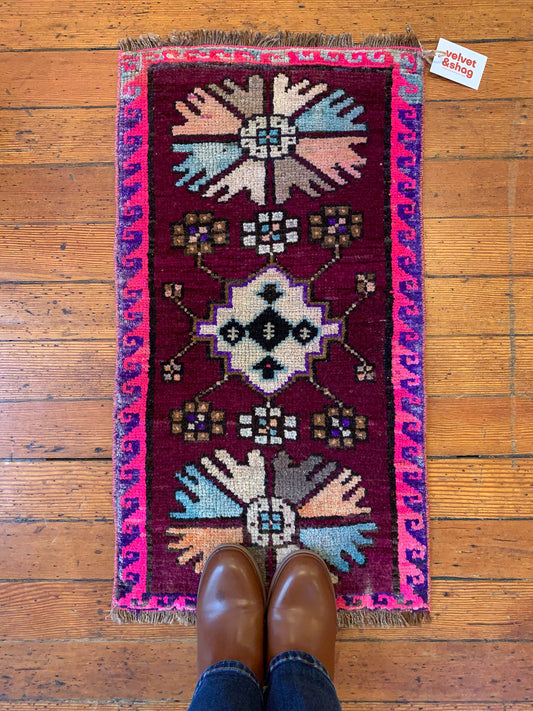 Vintage Turkish Mini Rug 1.5'x2.8' - No. 632