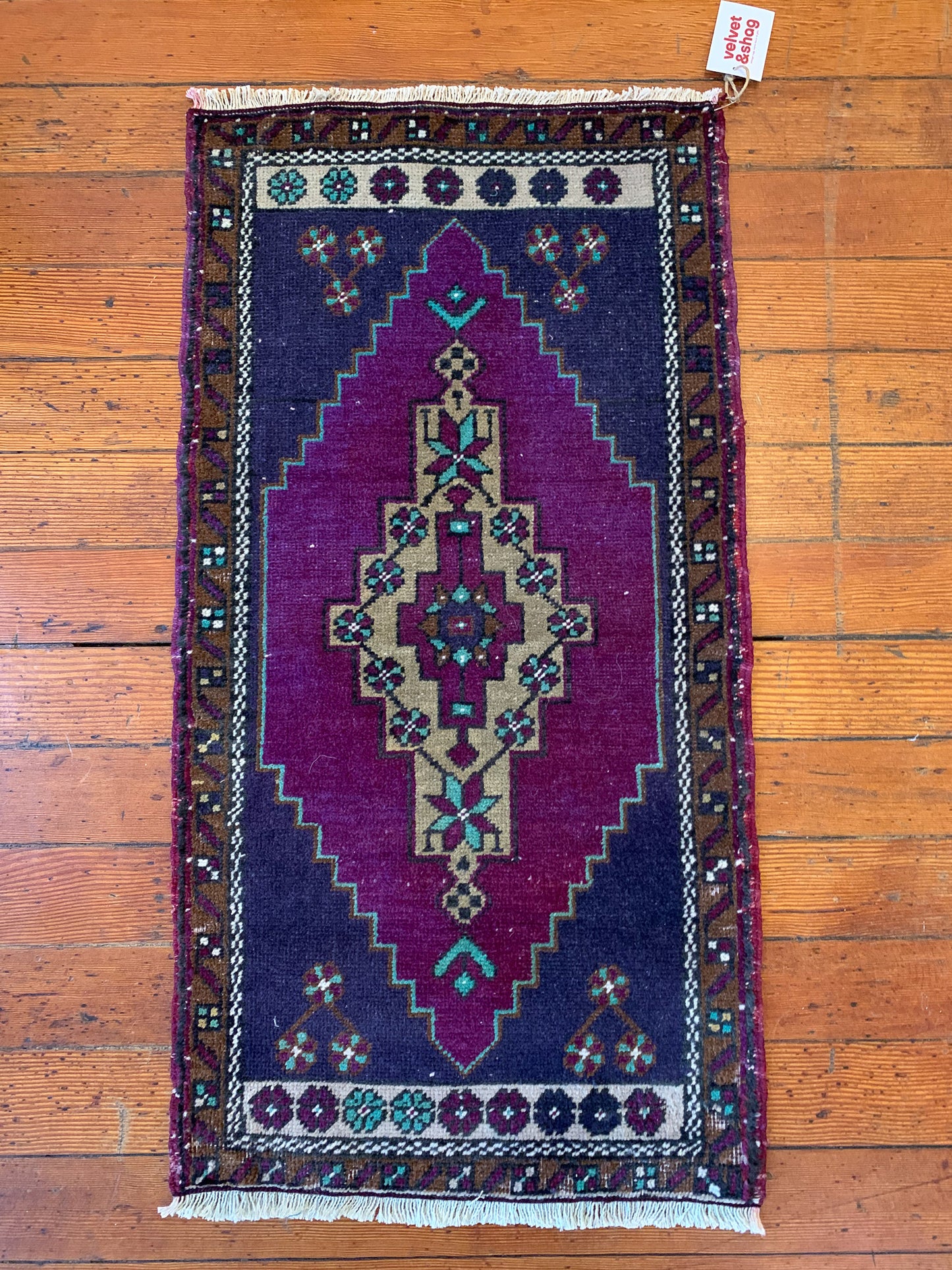 Vintage Turkish Mini Rug 1.6'x3.3' - No. 639