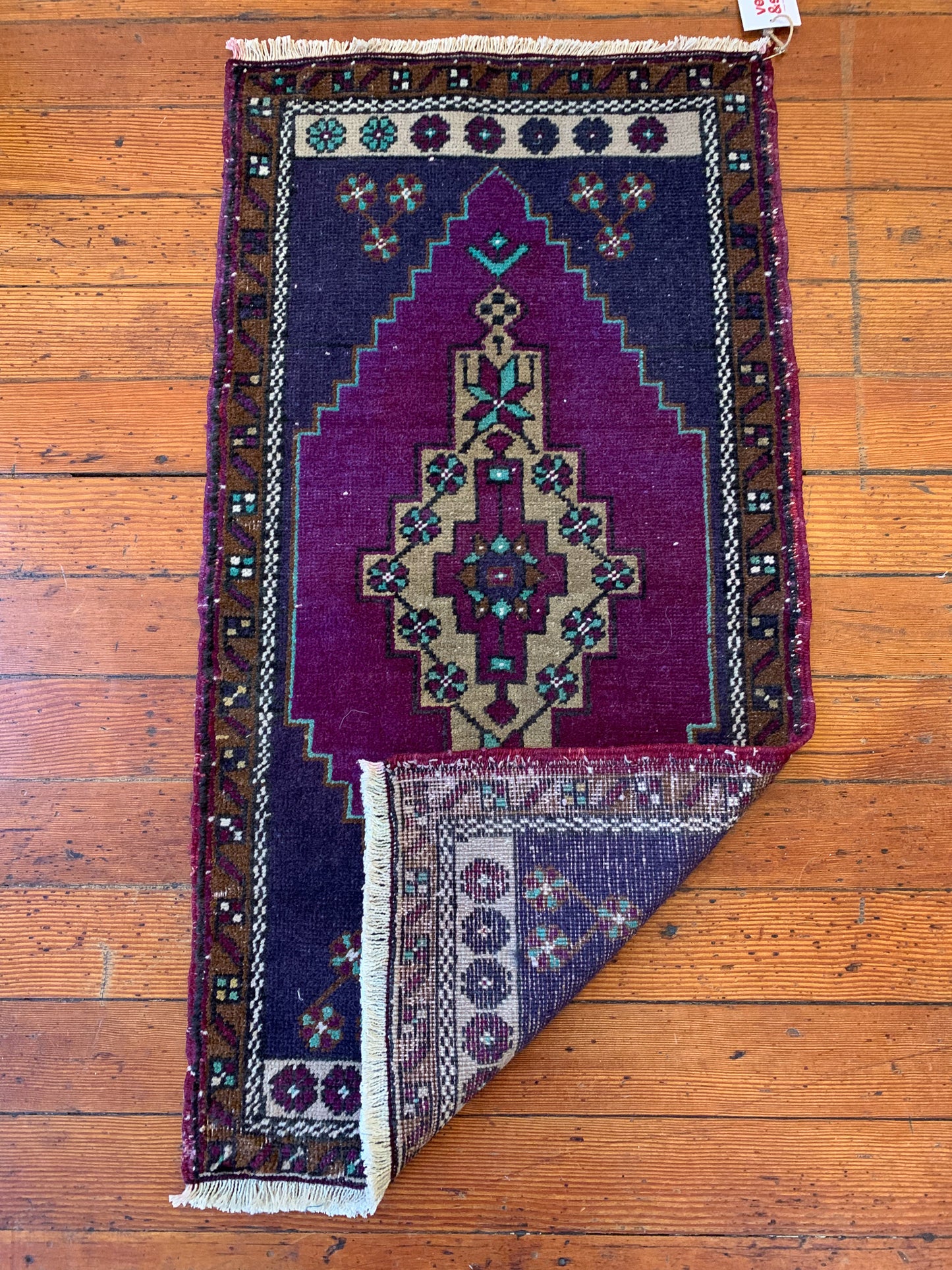 Vintage Turkish Mini Rug 1.6'x3.3' - No. 639