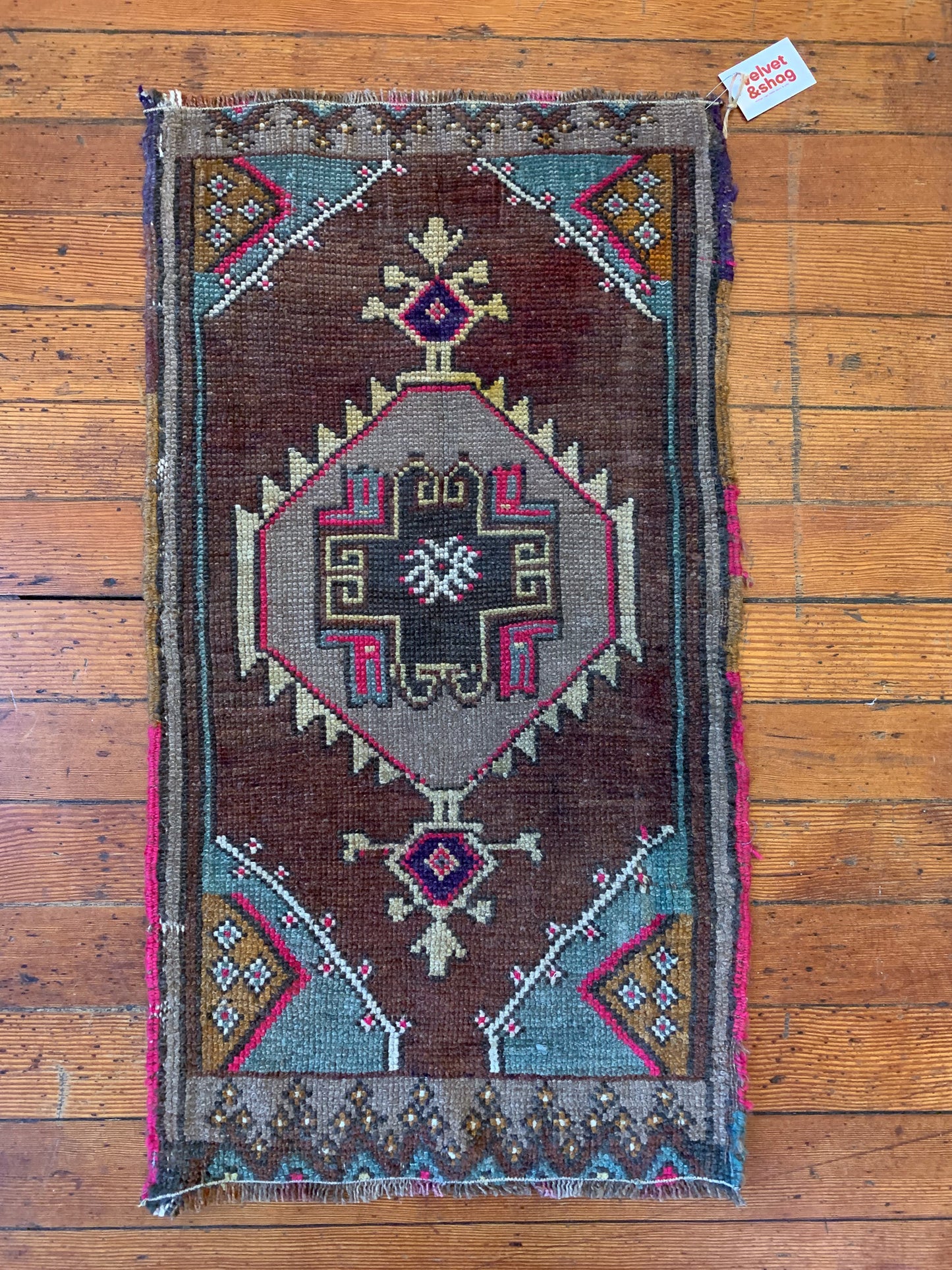 Vintage Turkish Mini Rug 1.7'x3.1' - No. 630