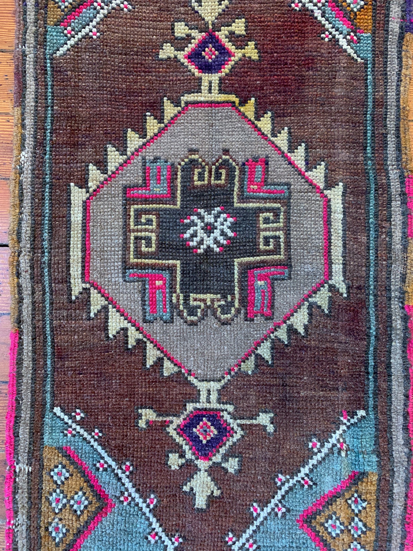 Vintage Turkish Mini Rug 1.7'x3.1' - No. 630