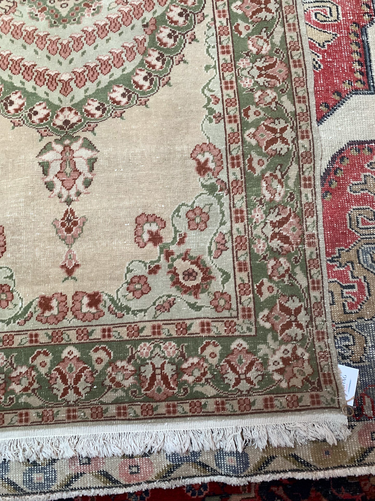 No. A1090 - 3.9' x 6.9' Vintage Turkish Area Rug