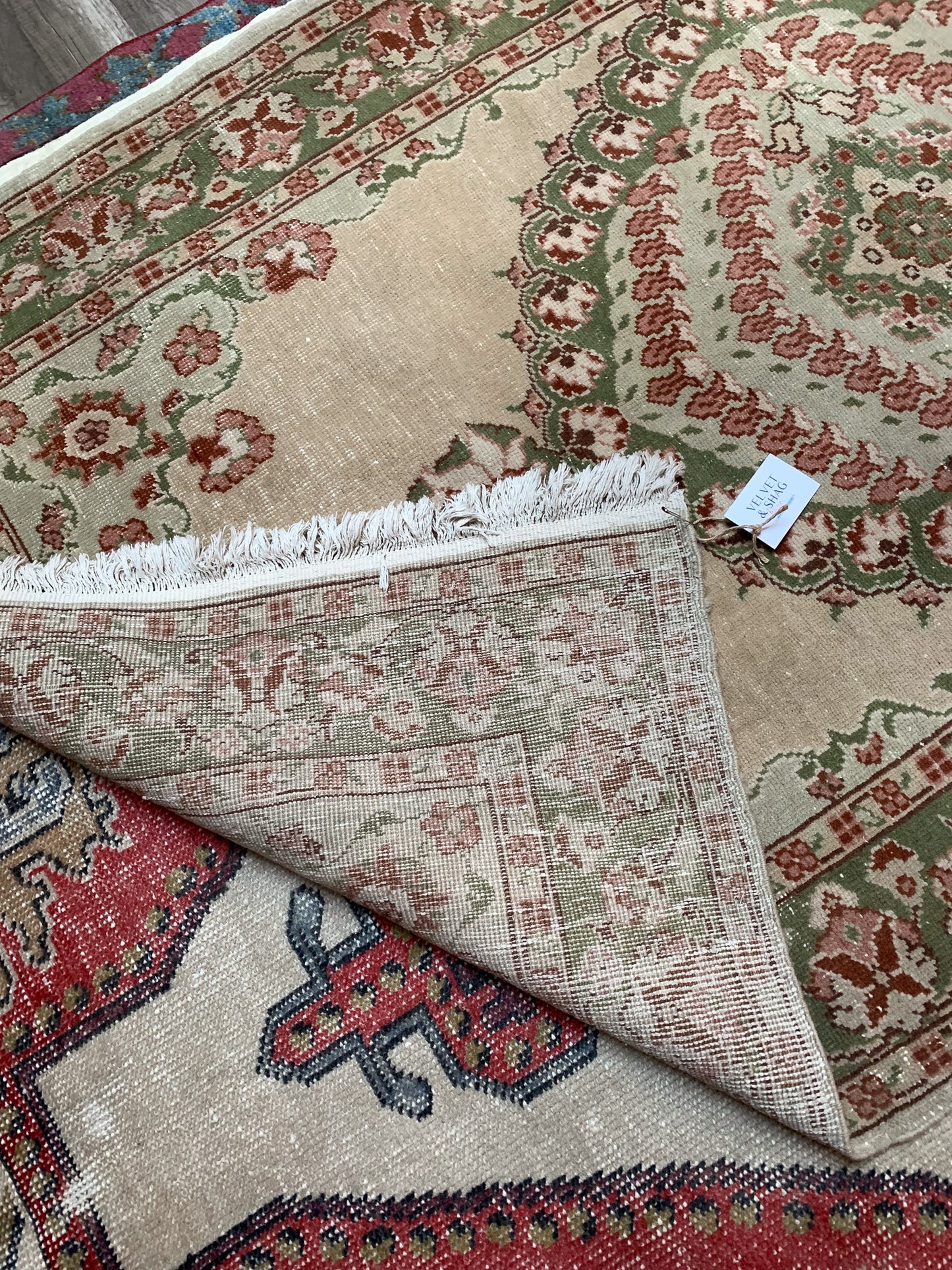 No. A1090 - 3.9' x 6.9' Vintage Turkish Area Rug