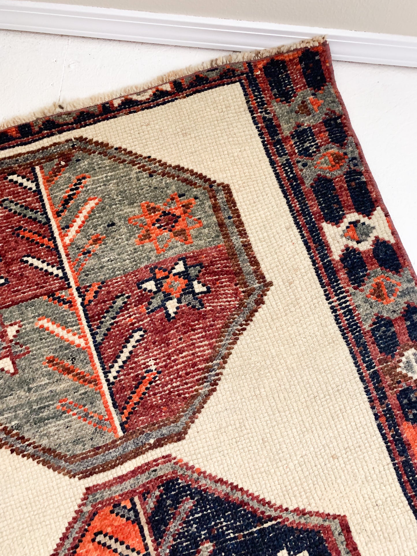 Reserved for Denise - No. R1091 - 3.4' x 10.3' Vintage Turkish Runner Rug