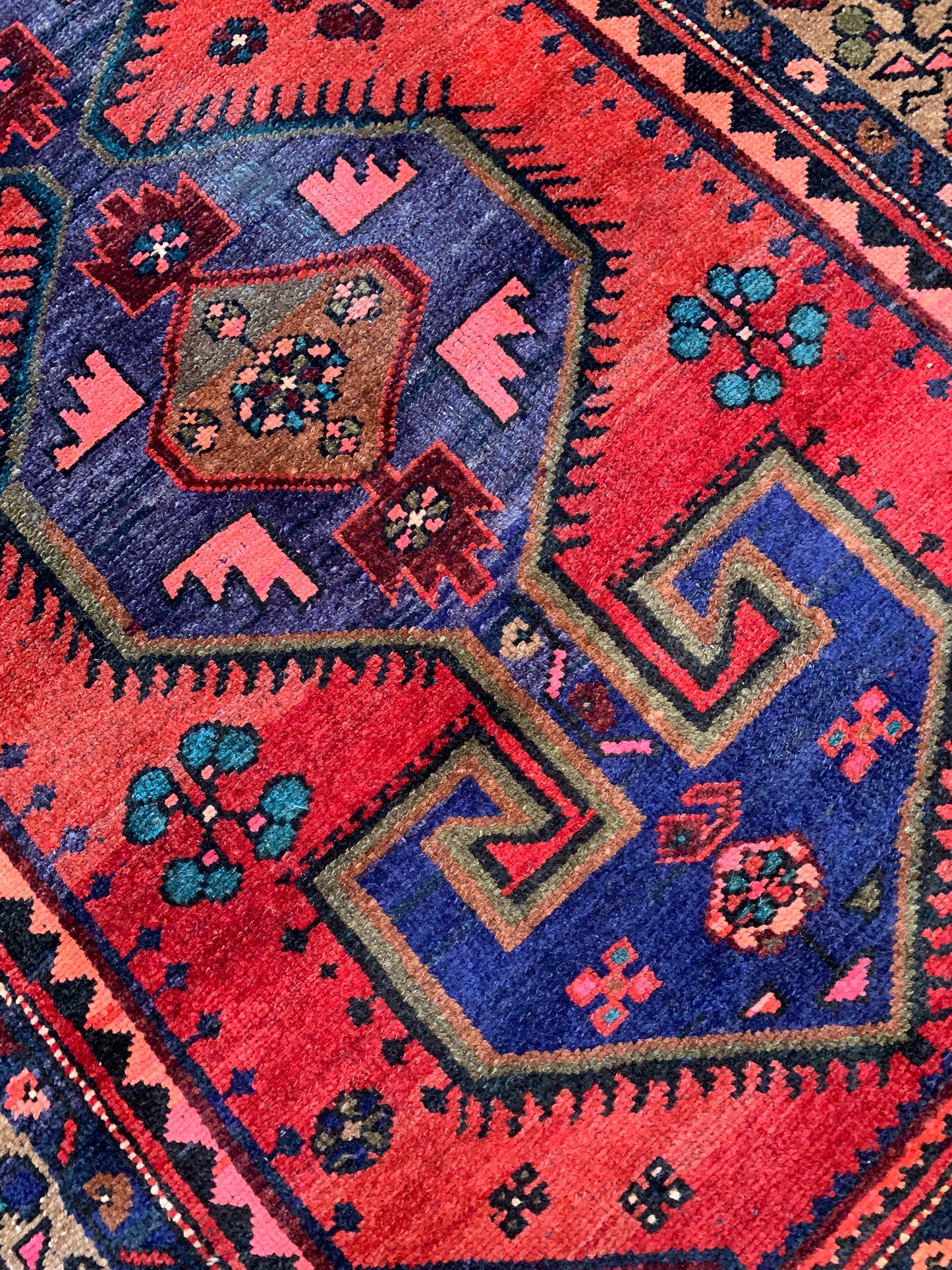 Vintage Persian Tribal Area Rug No. A1154 - 3.9' x 7.3'