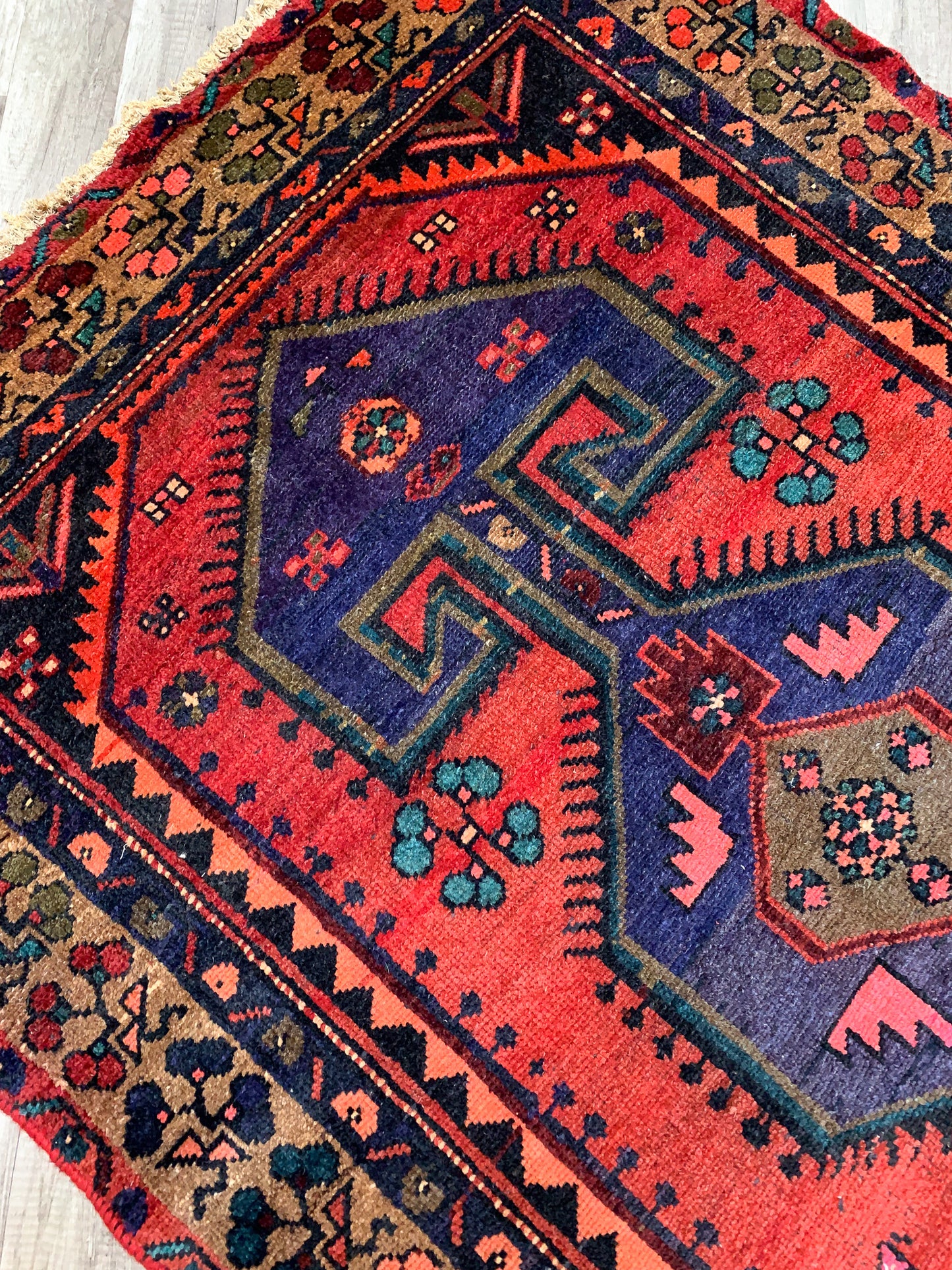 Vintage Persian Tribal Area Rug No. A1154 - 3.9' x 7.3'