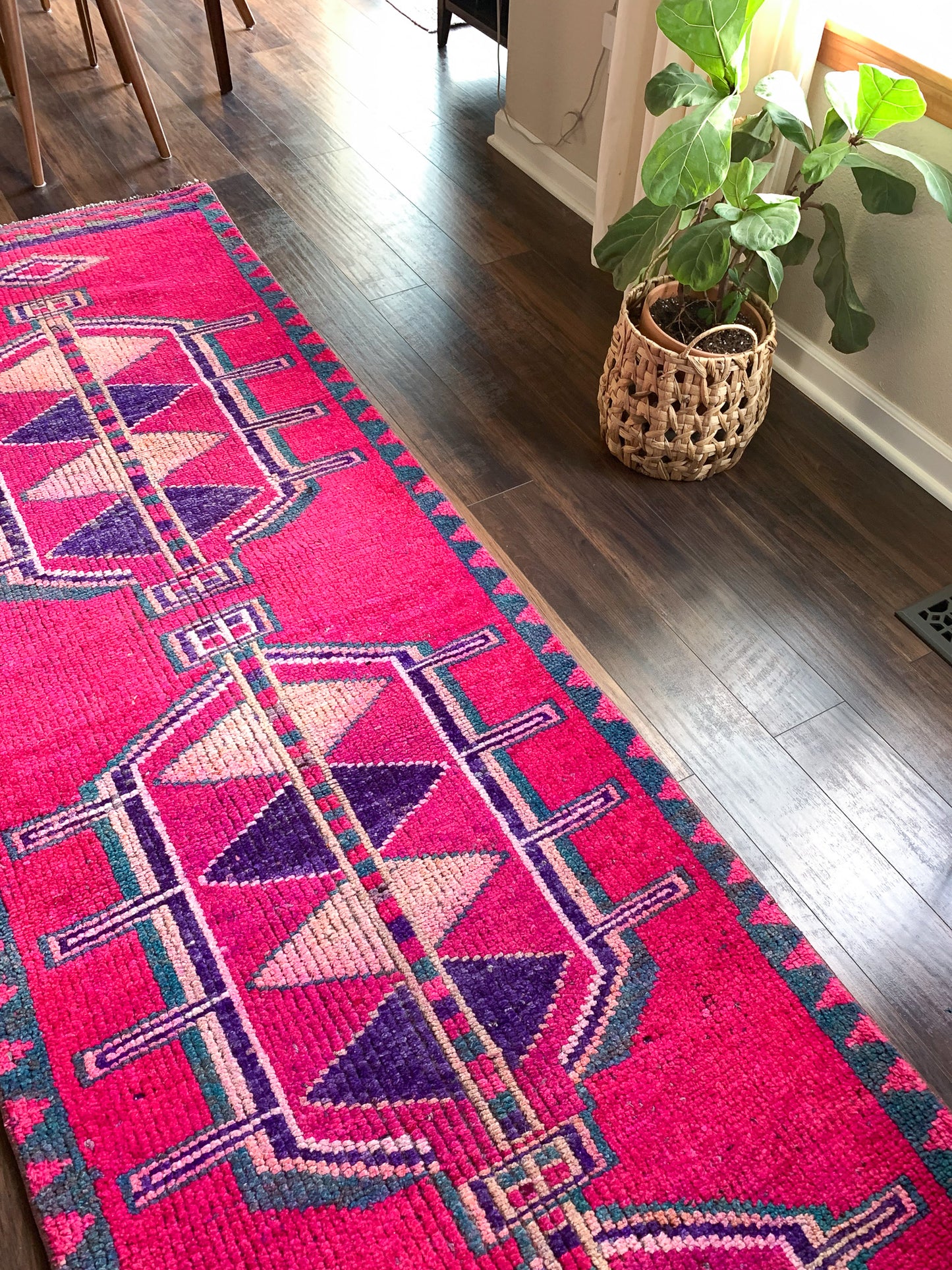 R1096 - 3.1' x 10.9' Vintage Turkish Herki Runner Rug