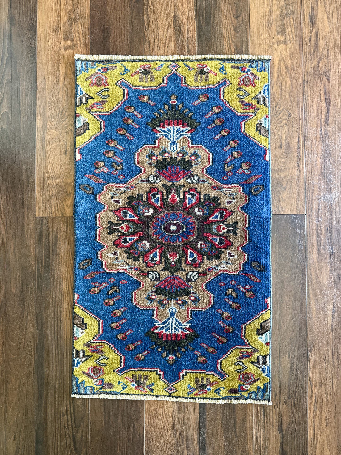 Vintage Turkish Mini Rug 1.6’x2.9' - No. 731