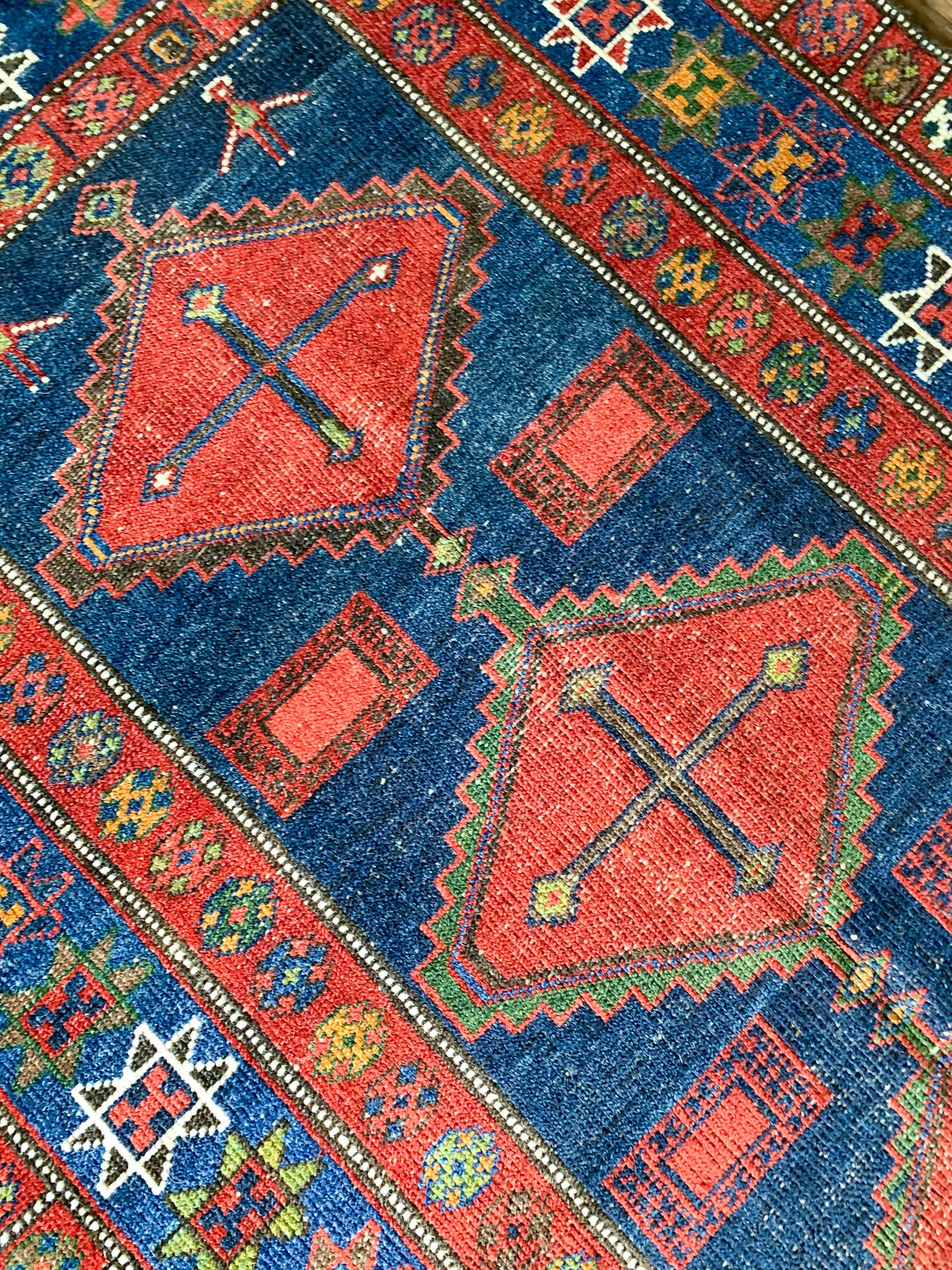 No. A1102 - 4.5' x 8.7' Antique Persian Kazak Area Rug