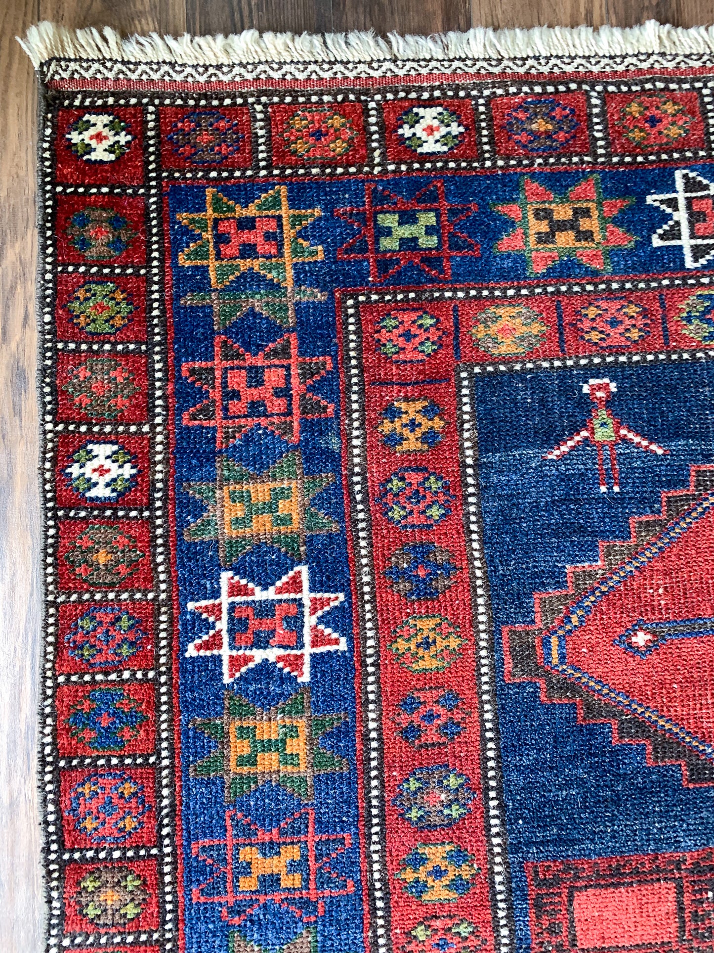 No. A1102 - 4.5' x 8.7' Antique Persian Kazak Area Rug