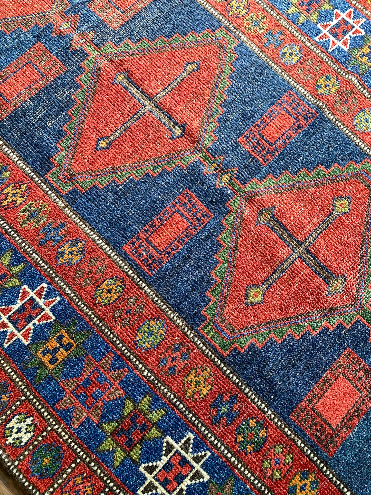 No. A1102 - 4.5' x 8.7' Antique Persian Kazak Area Rug