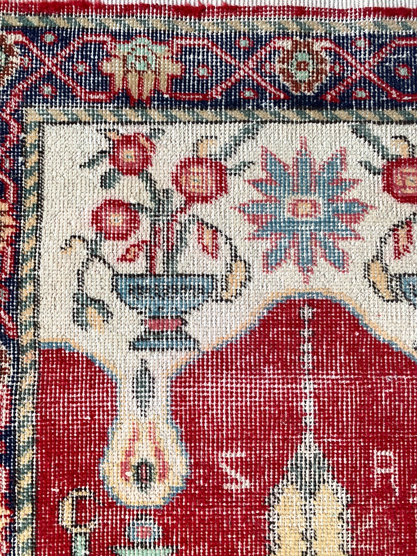 A1105 - 2.5' x 4.1' Vintage Turkish Prayer Rug