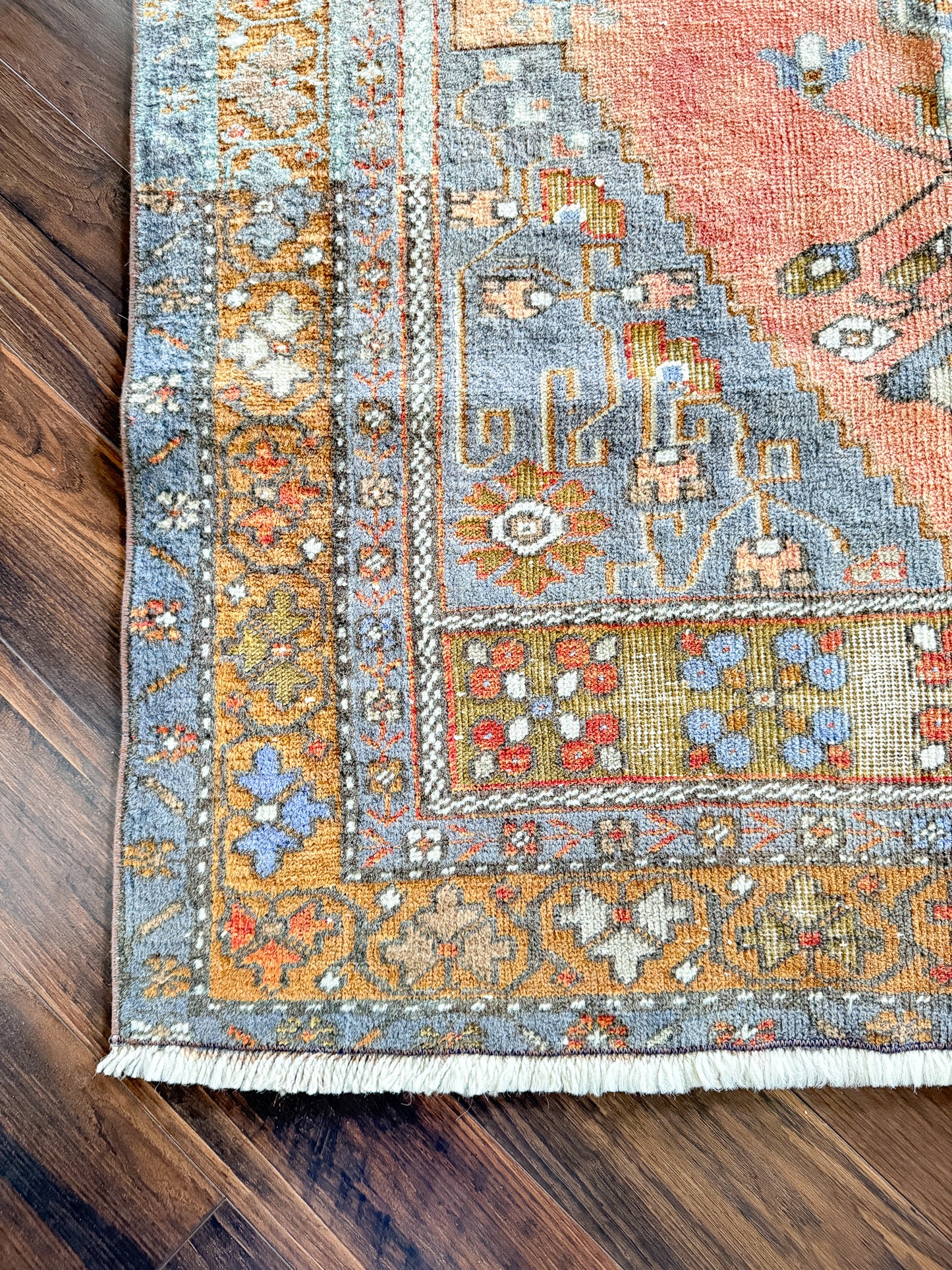 Vintage Turkish Area Rug No. A1227 - 3.4'x6.6'