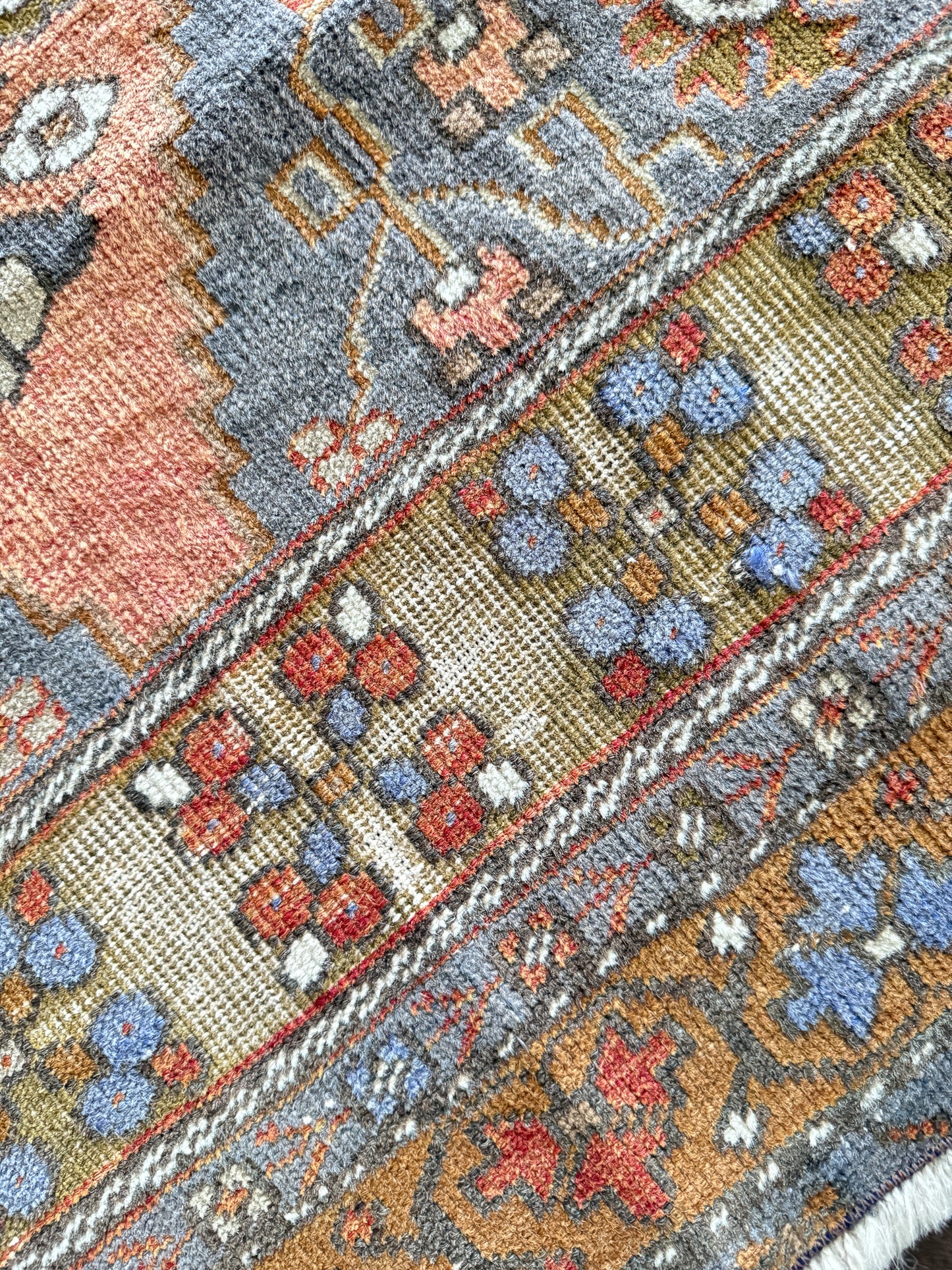 Vintage Turkish Area Rug No. A1227 - 3.4'x6.6'