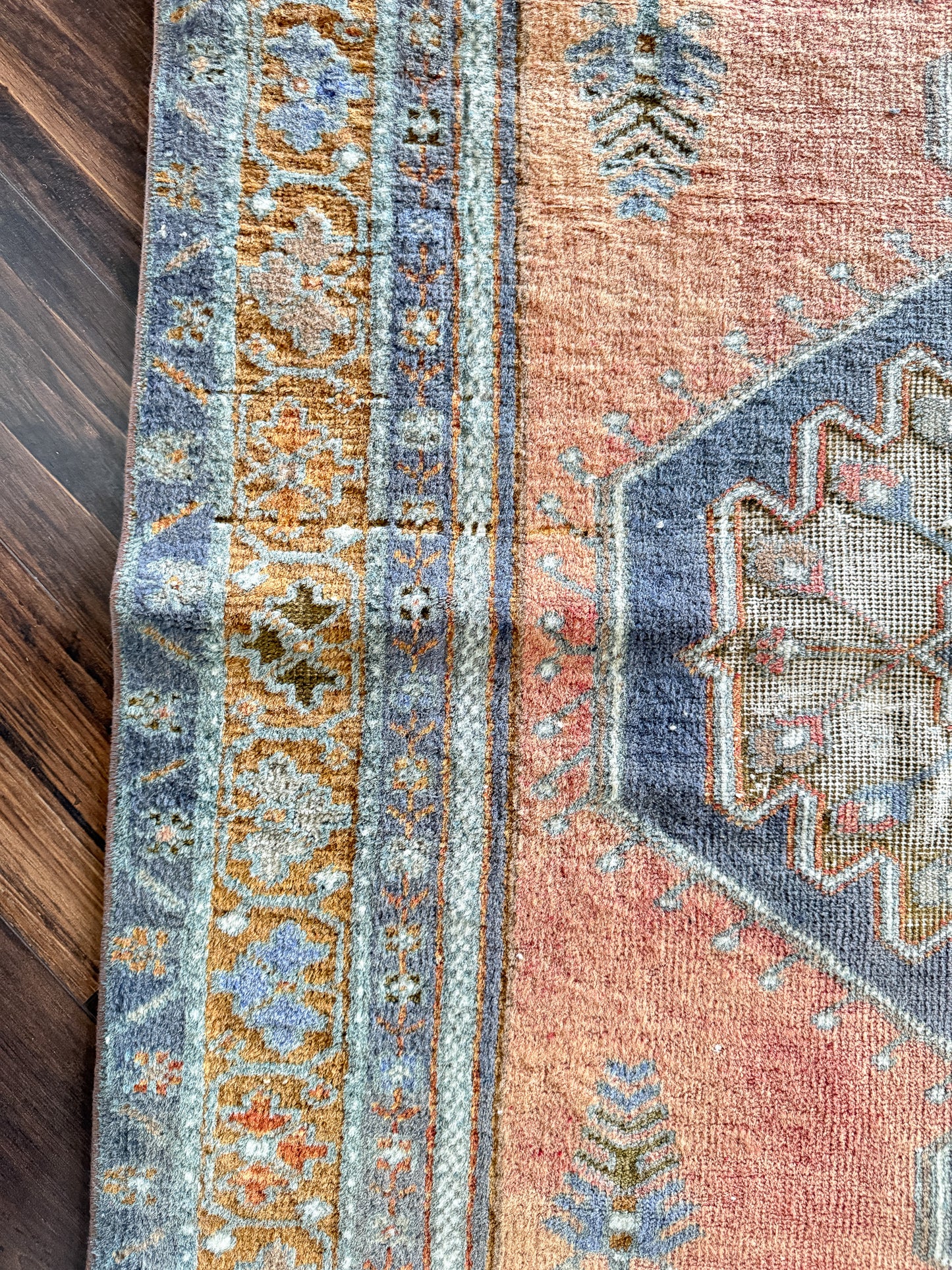 Vintage Turkish Area Rug No. A1227 - 3.4'x6.6'
