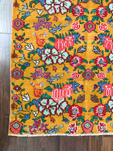 Load image into Gallery viewer, A1106 - 3.1&#39; x 6.3&#39; Vintage Turkish Area Rug
