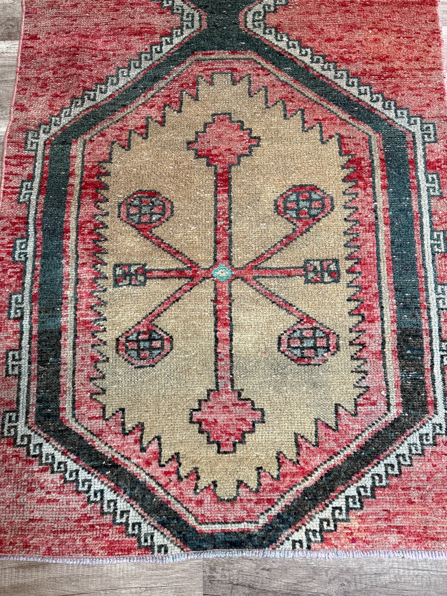 Vintage Turkish Runner Rug No. R1228 - 2.7’x6.9’