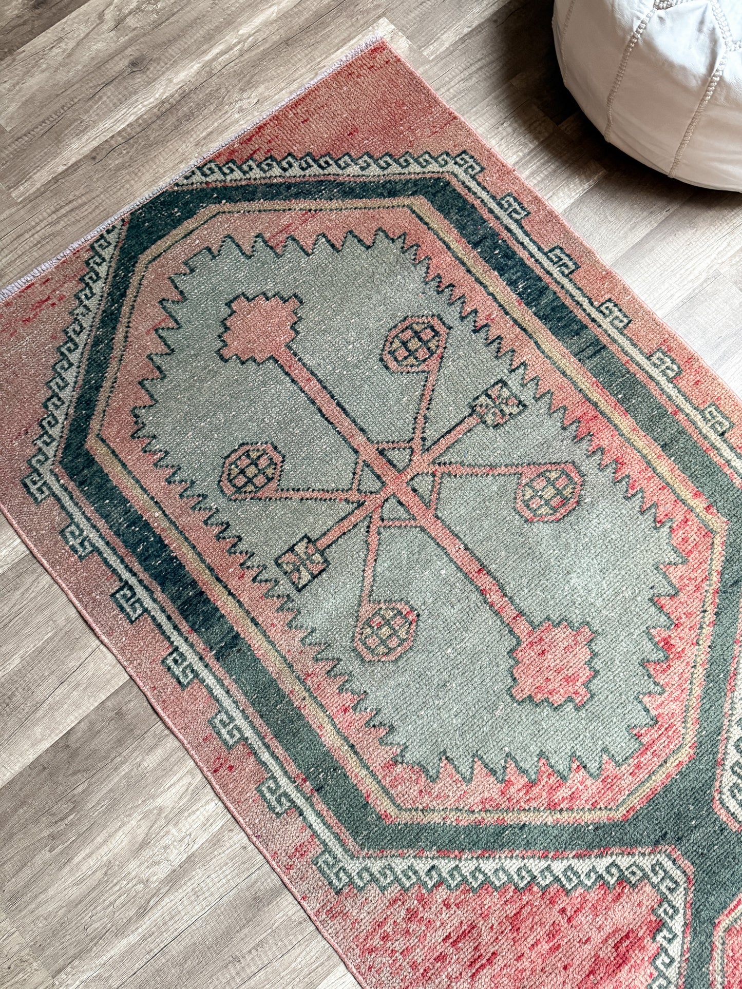 Vintage Turkish Runner Rug No. R1228 - 2.7’x6.9’