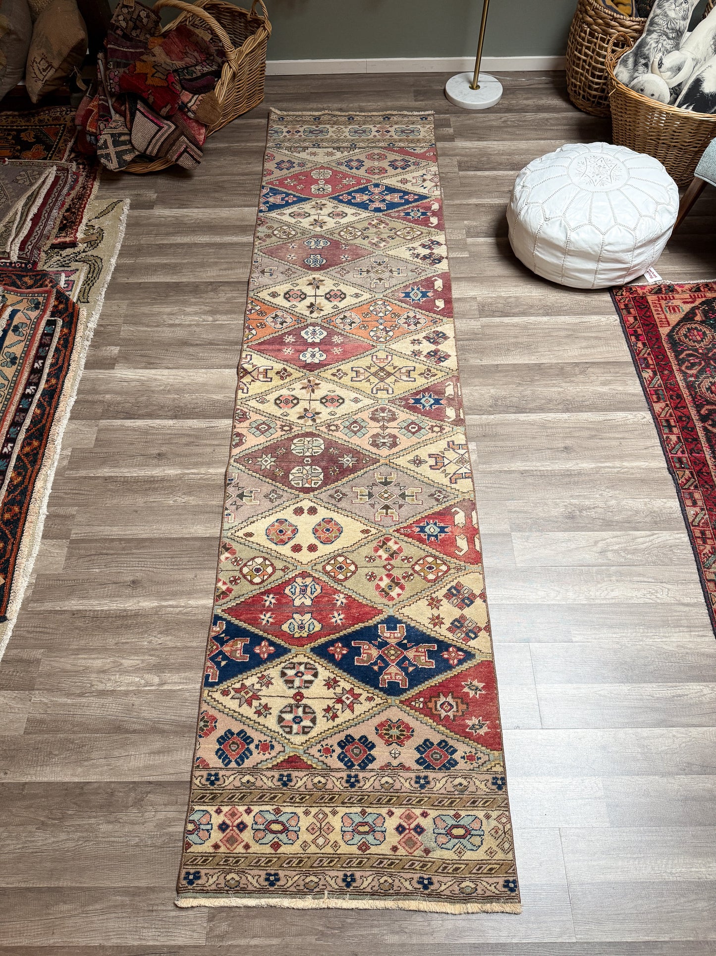 Vintage Turkish Runner Rug No. R1229 - 2.4’x9.6’
