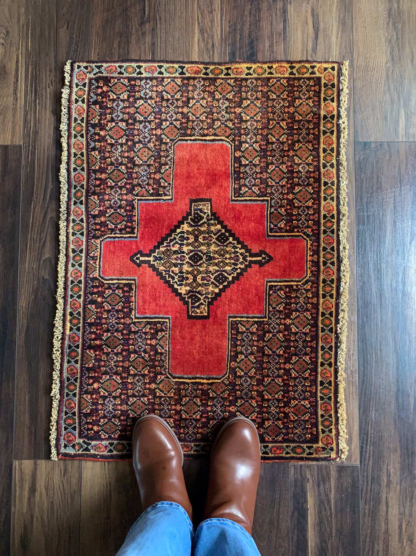 Vintage Persian Mini Rug 1.9'x2.7' - No. 644