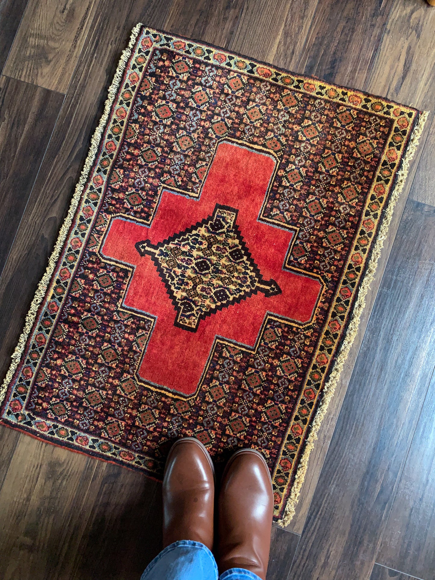 Vintage Persian Mini Rug 1.9'x2.7' - No. 644