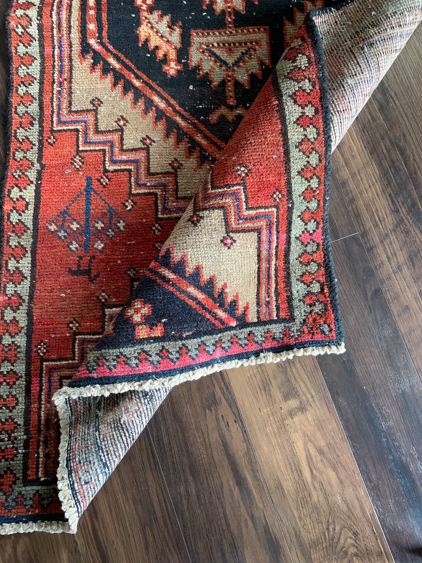 Vintage Persian Runner Rug No. R1156 - 2.6' x 10'