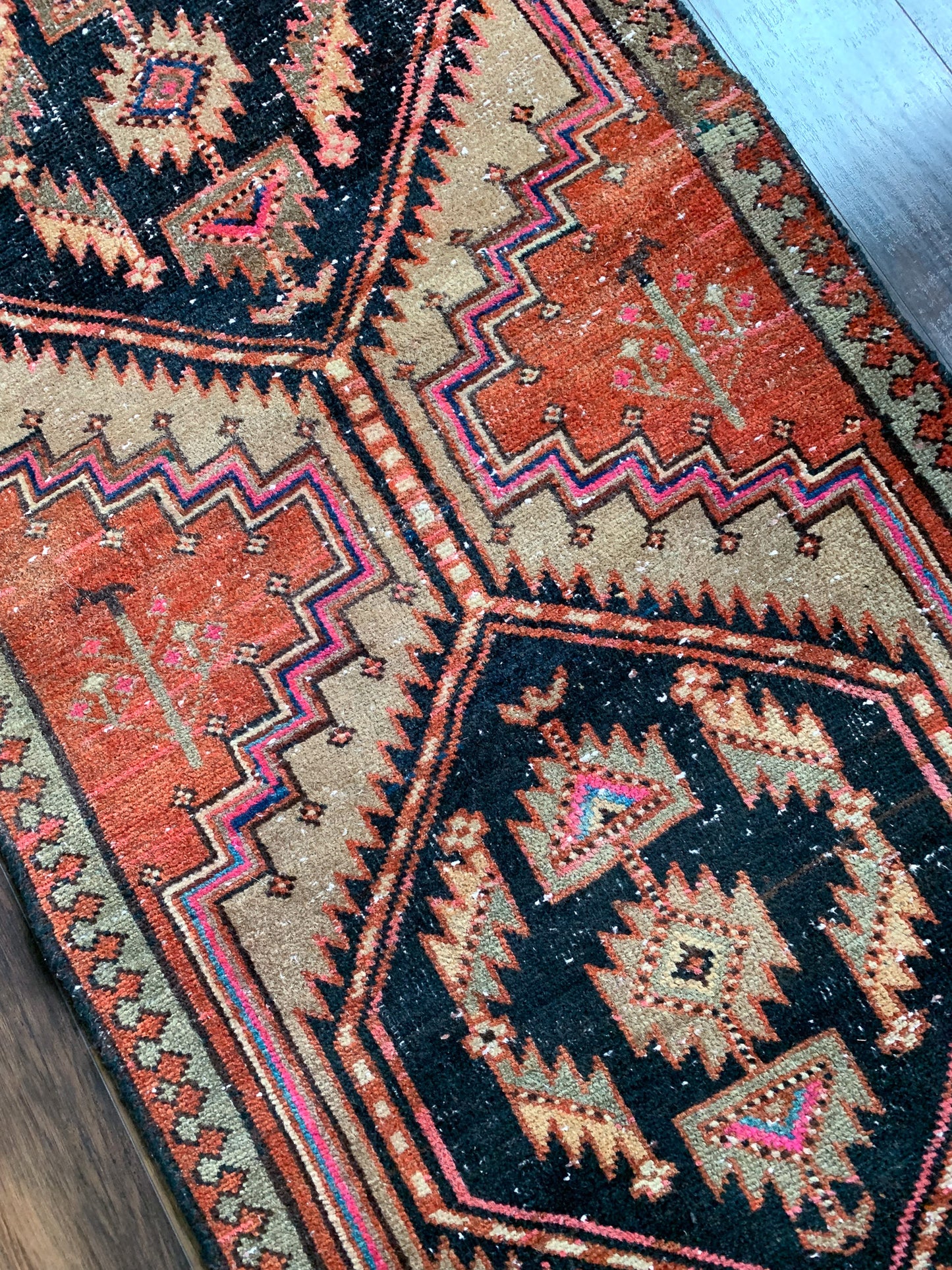 Vintage Persian Runner Rug No. R1156 - 2.6' x 10'