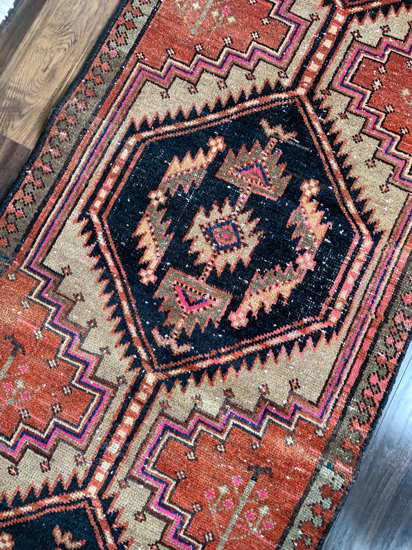 Vintage Persian Runner Rug No. R1156 - 2.6' x 10'