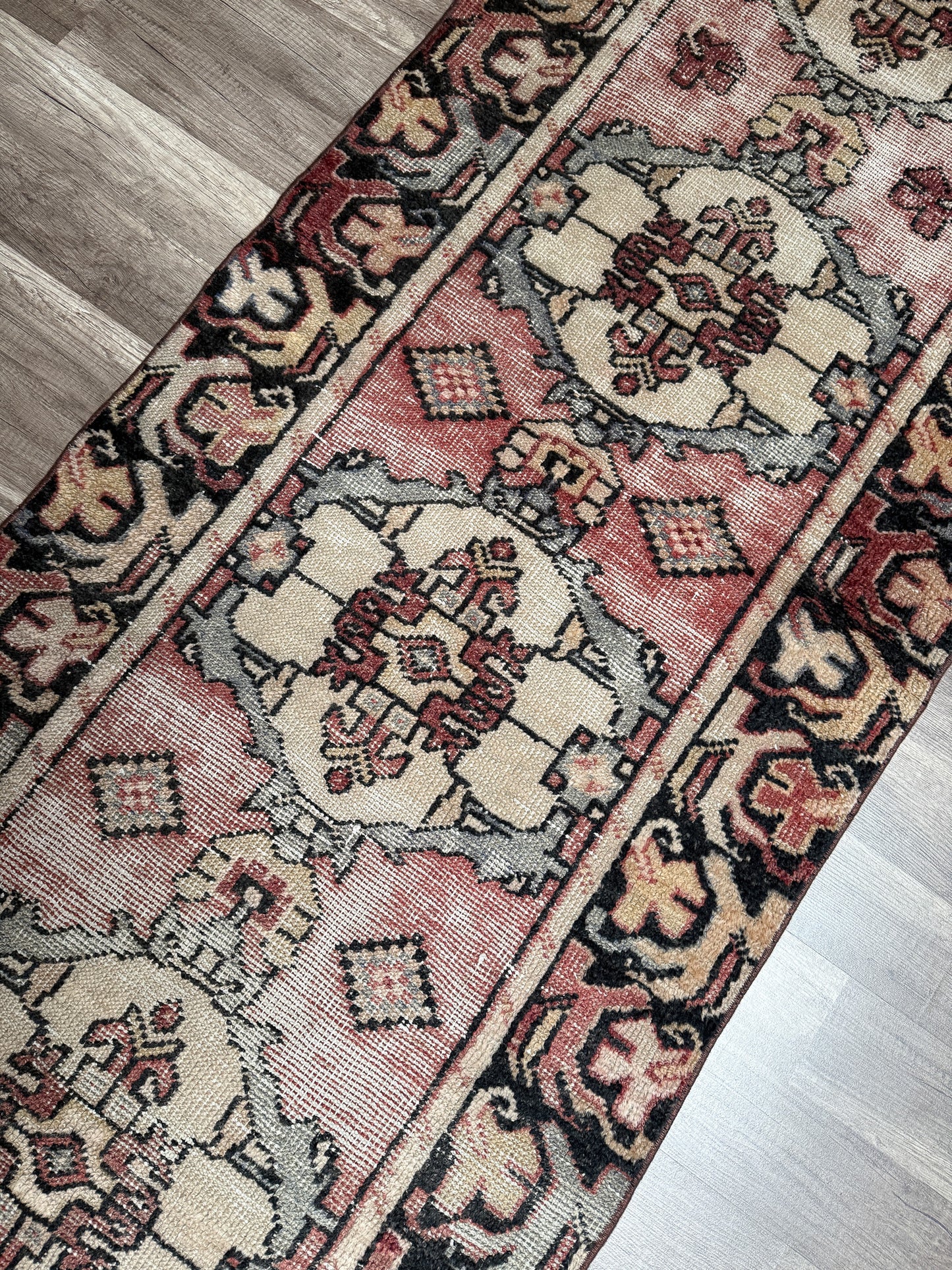 Vintage Turkish Runner Rug No. R1233 - 2.5’x7.4’