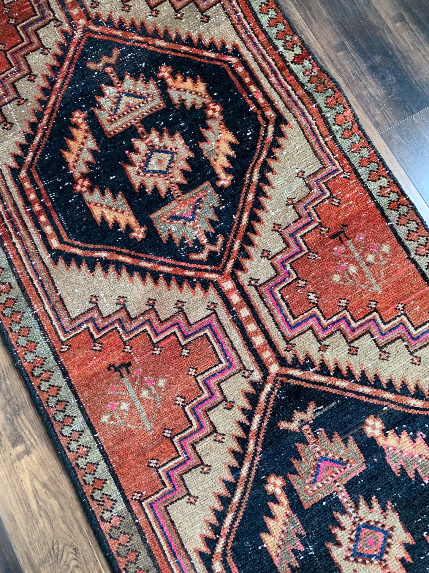 Vintage Persian Runner Rug No. R1156 - 2.6' x 10'