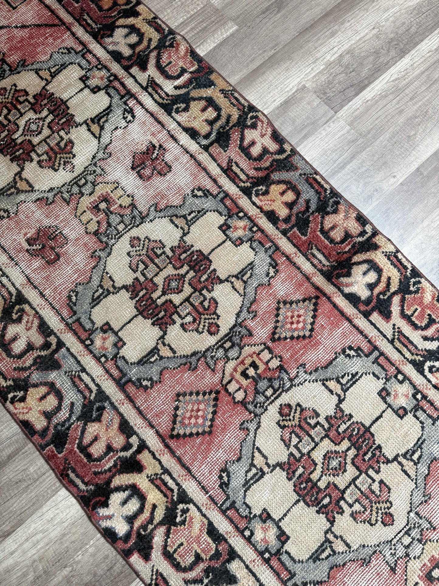 Vintage Turkish Runner Rug No. R1233 - 2.5’x7.4’