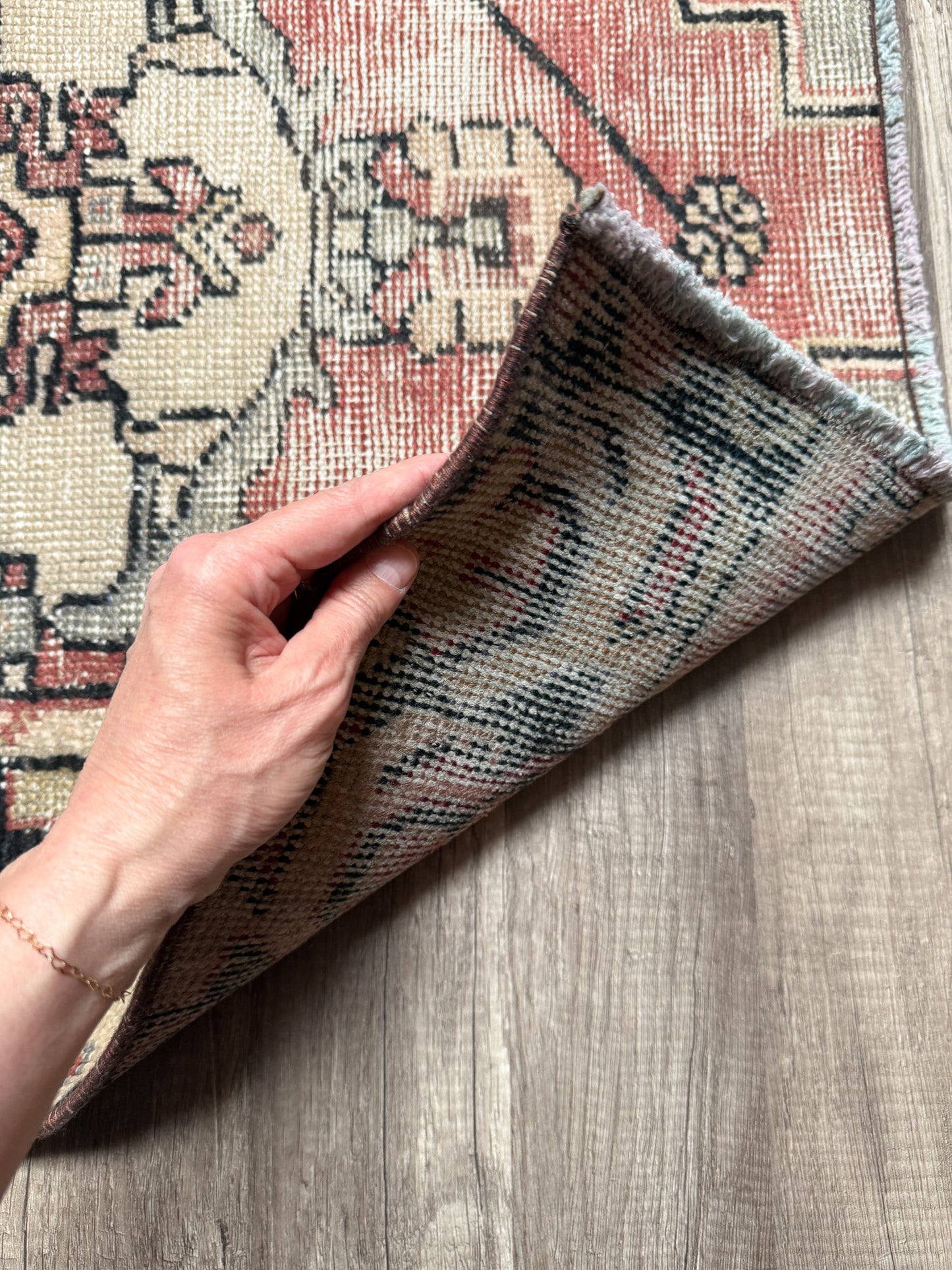 Vintage Turkish Runner Rug No. R1233 - 2.5’x7.4’
