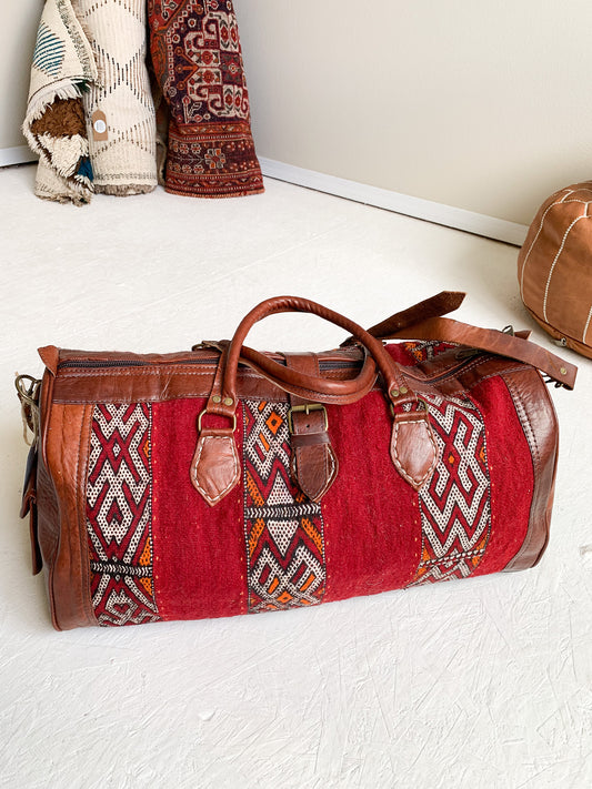 No. BAG 147 - Red Moroccan Handmade Rug & Leather Duffle Bag