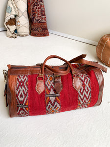 No. BAG 147 - Red Moroccan Handmade Rug & Leather Duffle Bag